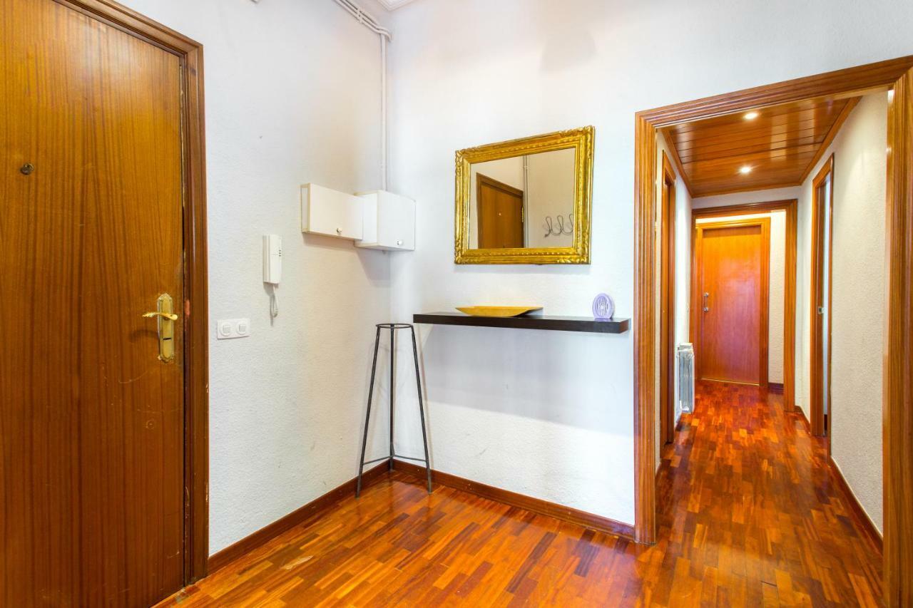 Friendly Rentals Rambla Flower Barcelona Exterior photo