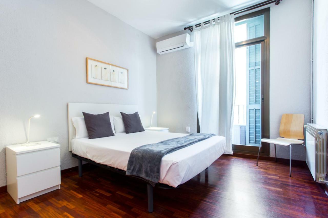 Friendly Rentals Rambla Flower Barcelona Exterior photo
