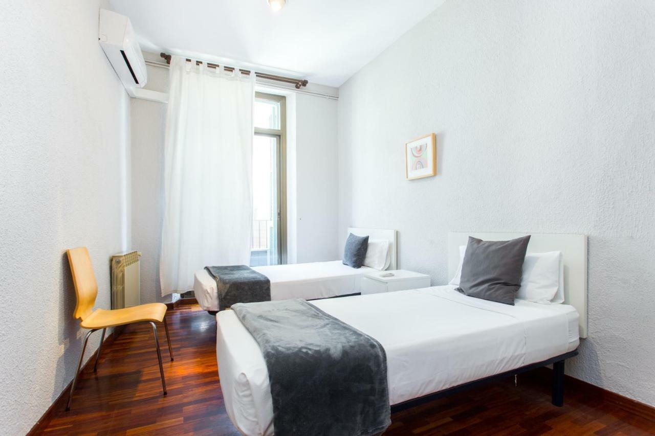 Friendly Rentals Rambla Flower Barcelona Exterior photo